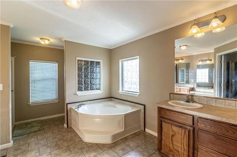 606 W North, Thomas, OK 73669 photo 18
