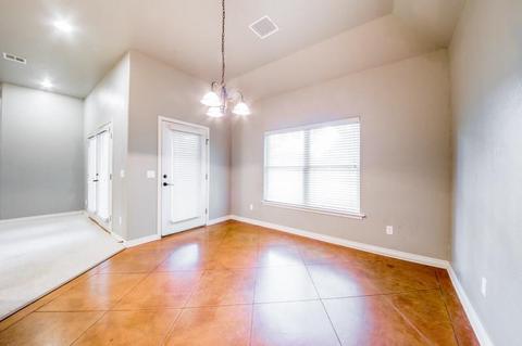 1013 E Camden, Stillwater, OK 74075 photo 2