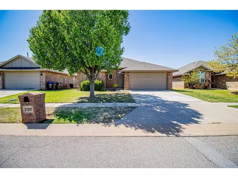 21207 River Lark Ln, Edmond, OK 73012