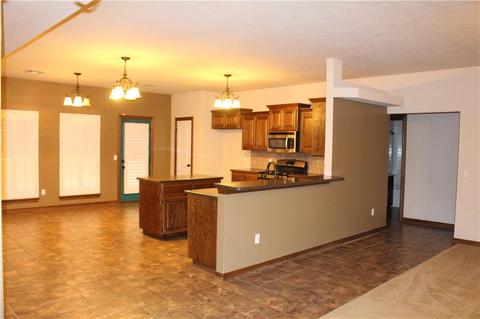 3013 White Tail, Altus, OK 73521 photo 5