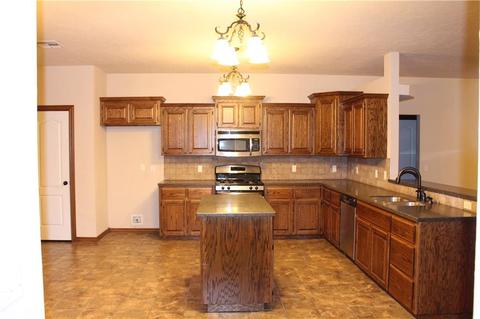 3013 White Tail, Altus, OK 73521 photo 10