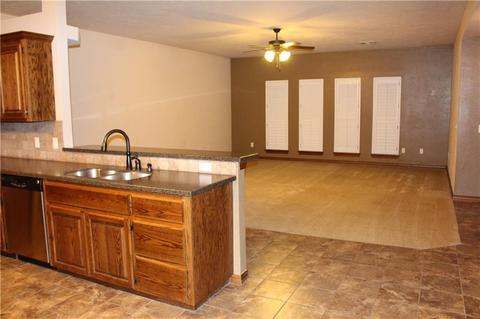 3013 White Tail, Altus, OK 73521 photo 7