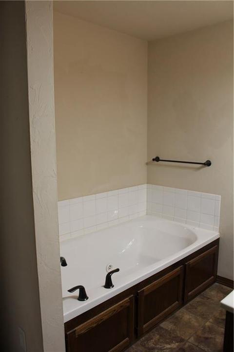 3013 White Tail, Altus, OK 73521 photo 19