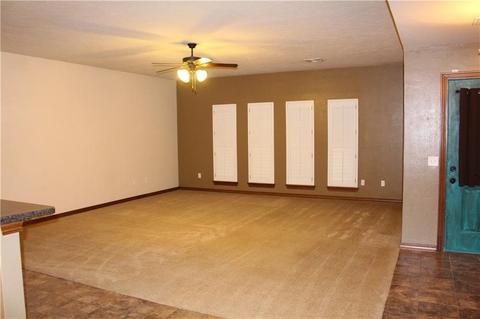 3013 White Tail, Altus, OK 73521 photo 6