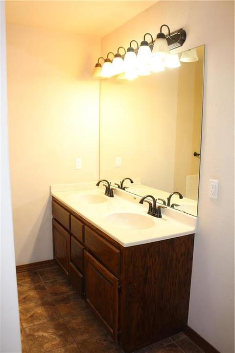 3013 White Tail, Altus, OK 73521 photo 18