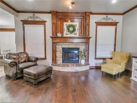706 Colbert St, Tuttle, OK 73089 photo 9