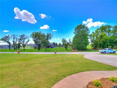 706 Colbert St, Tuttle, OK 73089 photo 4