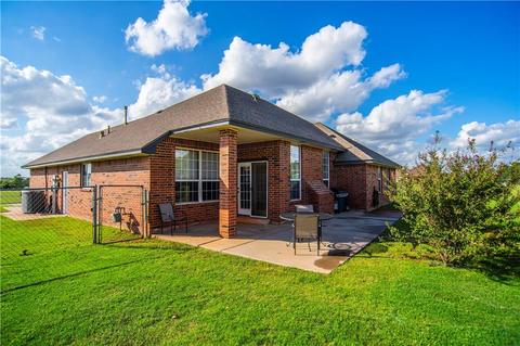 883 Oaklawn Dr, Tuttle, OK 73089 photo 4