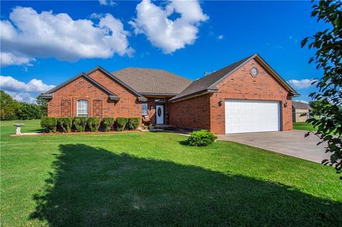 883 Oaklawn Dr, Tuttle, OK 73089 photo 2