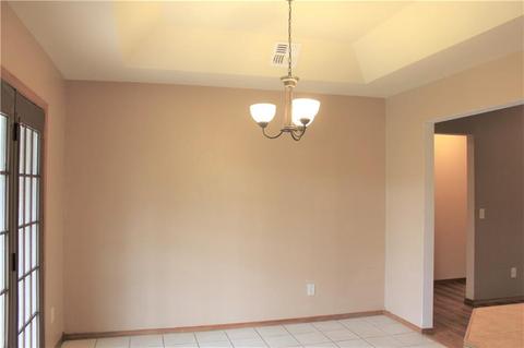 309 Libra, Altus, OK 73521 photo 9