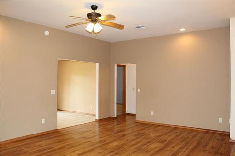 309 Libra, Altus, OK 73521 photo 5