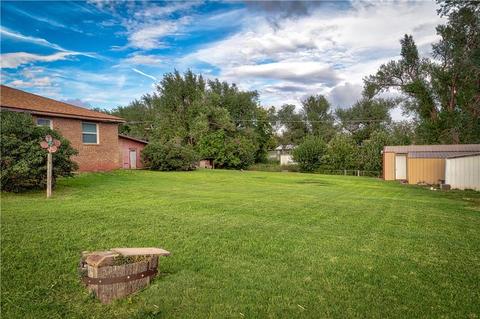 106 E 7th St, Leedey, OK 73654 photo 3