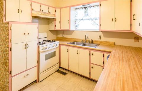 106 E 7th St, Leedey, OK 73654 photo 5