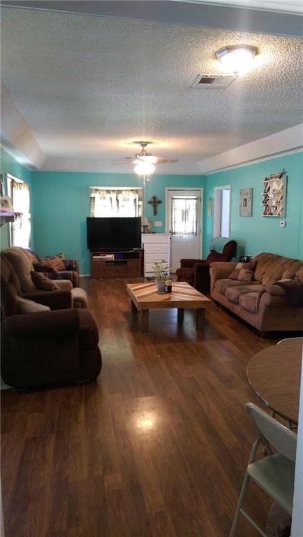 831 E Moses St, Cushing, OK 74023 photo 1