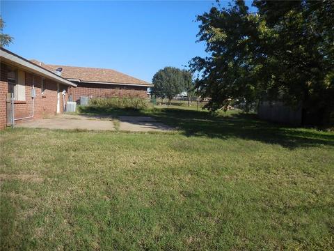 902 N Sims Ave, Hydro, OK 73048 photo 12