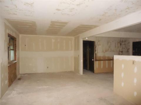 902 N Sims Ave, Hydro, OK 73048 photo 5