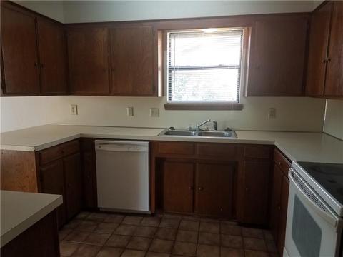 2212 Galaxy, Altus, OK 73521 photo 10