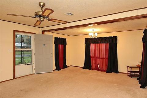 208 W Division, Wayne, OK 73095 photo 4
