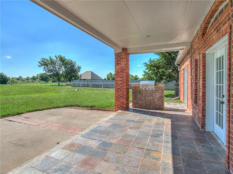 203 Gunnar Ln, Mcloud, OK 74851 photo 2
