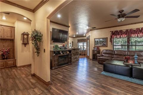 2324 E Rock Crk, Tuttle, OK 73089 photo 8