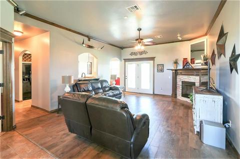 2917 Elmo Way, Moore, OK 73160 photo 9