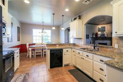 2917 Elmo Way, Moore, OK 73160 photo 10