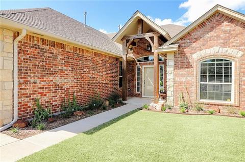 2917 Elmo Way, Moore, OK 73160 photo 2