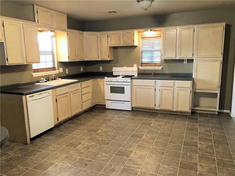 302 E Washington, Crescent, OK 73028 photo 8