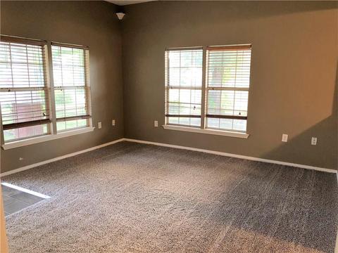 302 E Washington, Crescent, OK 73028 photo 4