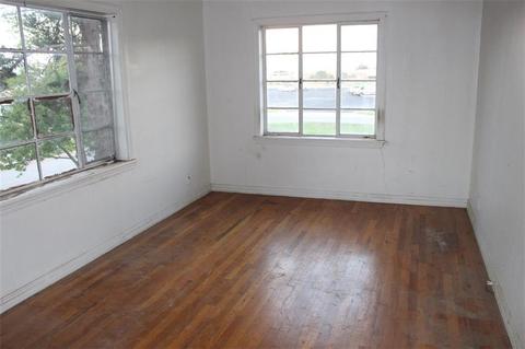 1040 E Walnut, Altus, OK 73521 photo 17
