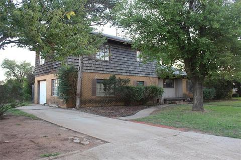 1040 E Walnut, Altus, OK 73521 photo 3