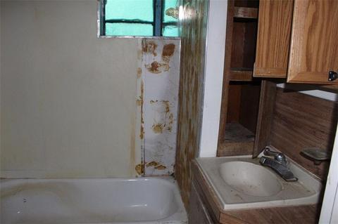 1040 E Walnut, Altus, OK 73521 photo 9