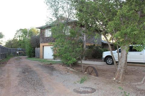 1040 E Walnut, Altus, OK 73521 photo 4