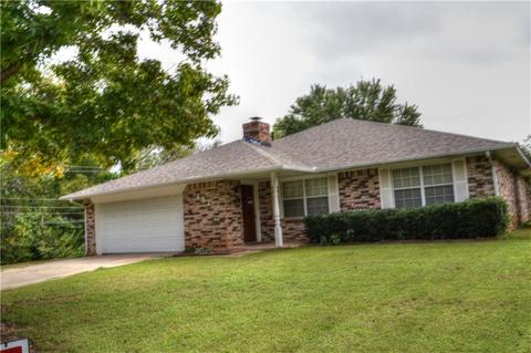 402 Wayne Ave, Tecumseh, OK 74873 photo 1