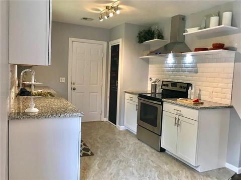 108 E Haddock, Norman, OK 73069 photo 4