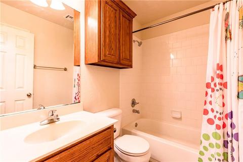 4220 Mackenzie Dr, Moore, OK 73160 photo 19
