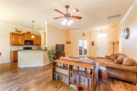 4220 Mackenzie Dr, Moore, OK 73160 photo 5