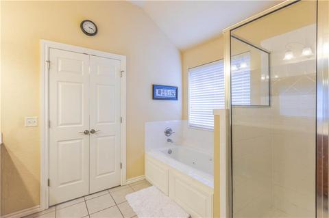 4220 Mackenzie Dr, Moore, OK 73160 photo 14