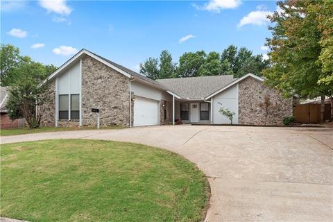 1908 Thunderbird Blvd, Edmond, OK 73013 photo 1