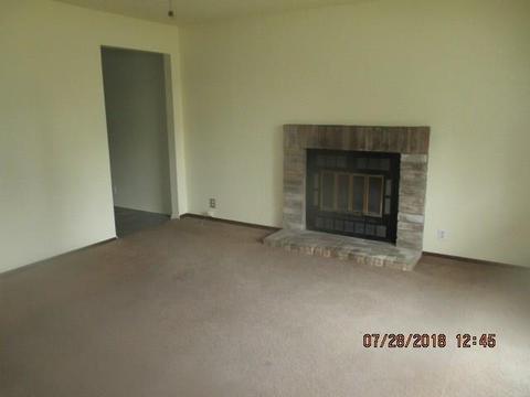 802 Parkview, Cushing, OK 74023 photo 2