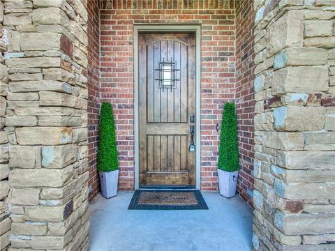 516 E Amelia Ter, Mustang, OK 73064 photo 3