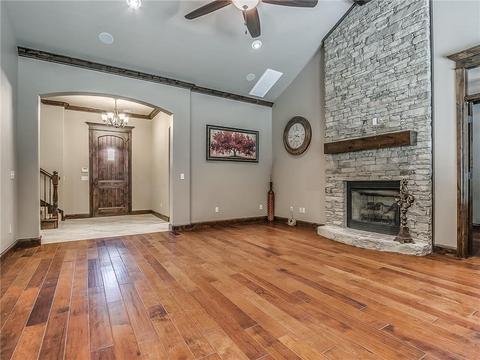 516 E Amelia Ter, Mustang, OK 73064 photo 8