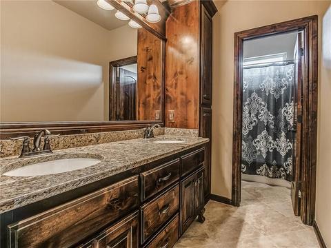 516 E Amelia Ter, Mustang, OK 73064 photo 25