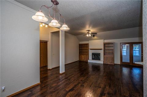 609 Old Bugle Rd, Edmond, OK 73003 photo 8