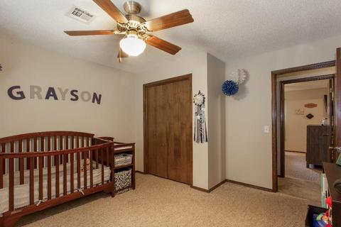 155 Regency, Clinton, OK 73601 photo 17