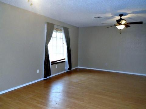 1405 Allyson Cir, Altus, OK 73521 photo 8