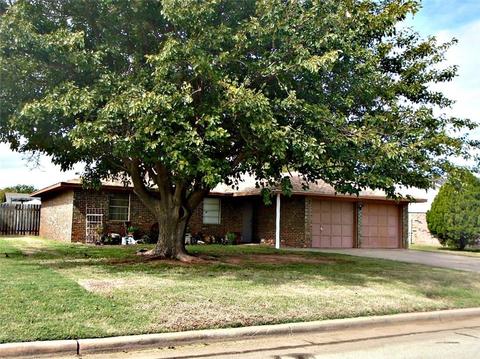 1405 Allyson Cir, Altus, OK 73521 photo 1