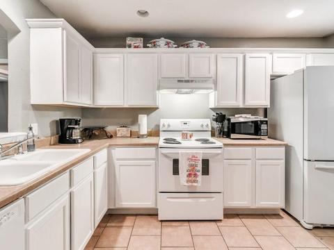 1005 N Gale Ave, Moore, OK 73160 photo 3