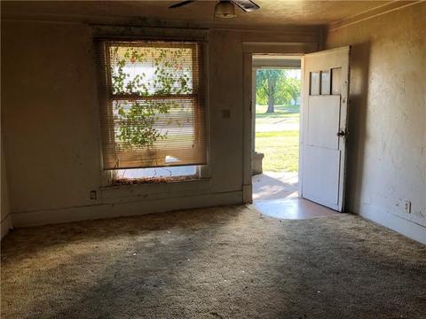 524 E Washington St, Crescent, OK 73028 photo 6