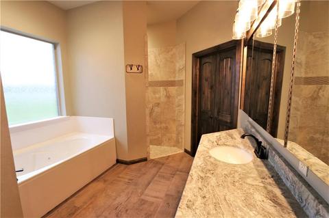721 Hannah Dr, Tuttle, OK 73089 photo 11